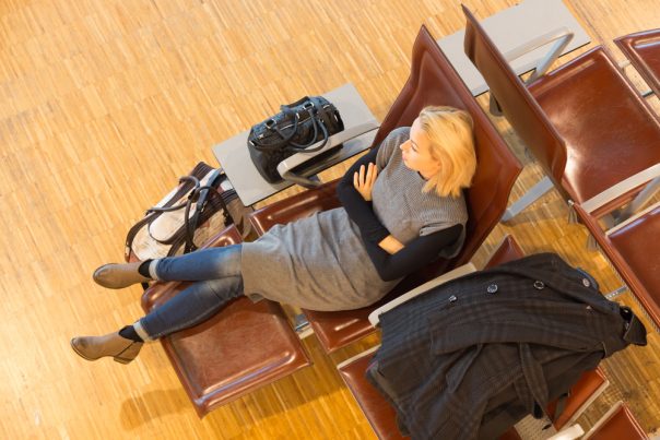 How to Optimize Waiting Time before Flights